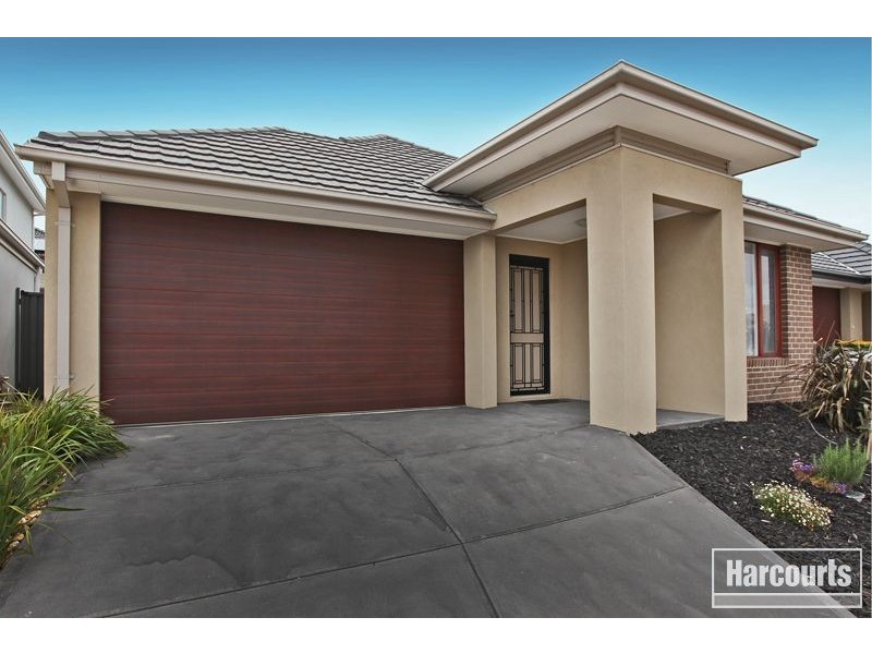 10 Edgeware Close, Pakenham VIC 3810