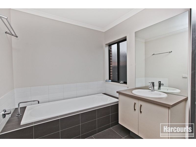 3 Platt Close, Pakenham VIC 3810