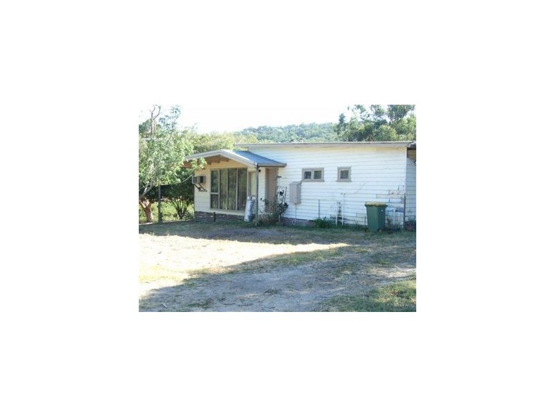 210 Officer Road, Officer VIC 3809