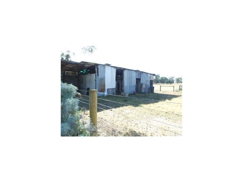 210 Officer Road, Officer VIC 3809