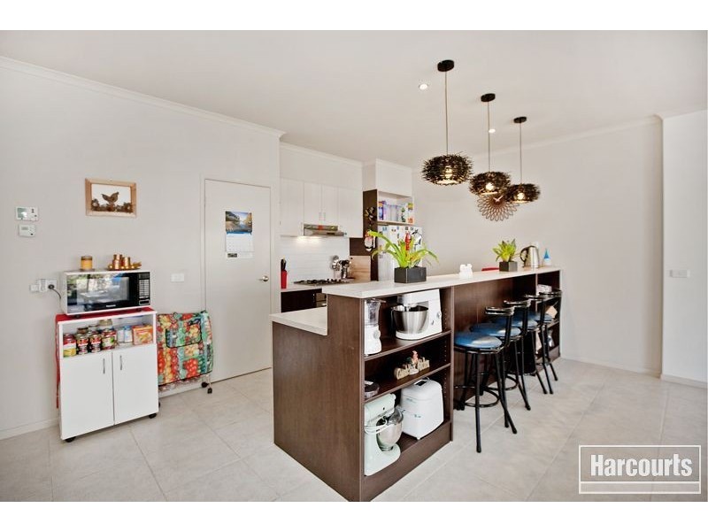 20 Fallingwater Drive, Pakenham VIC 3810