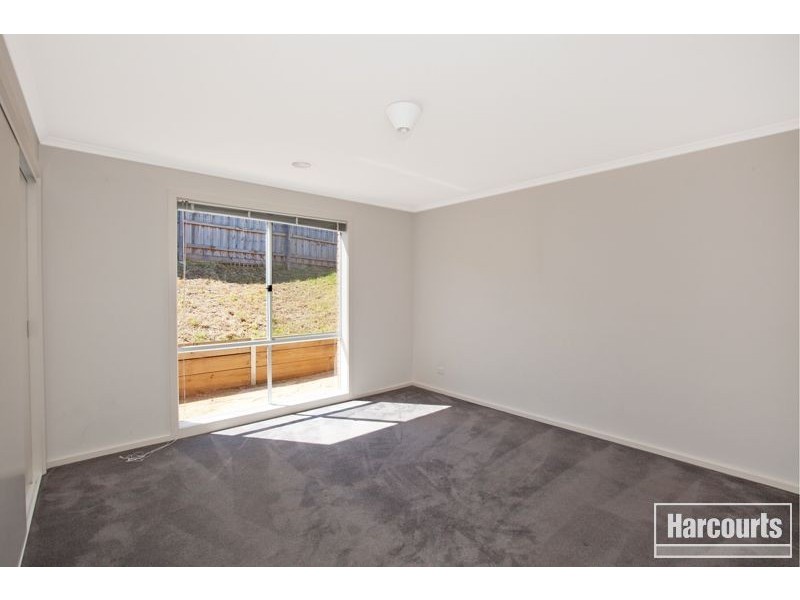 8 Sweetgum Court, Pakenham VIC 3810