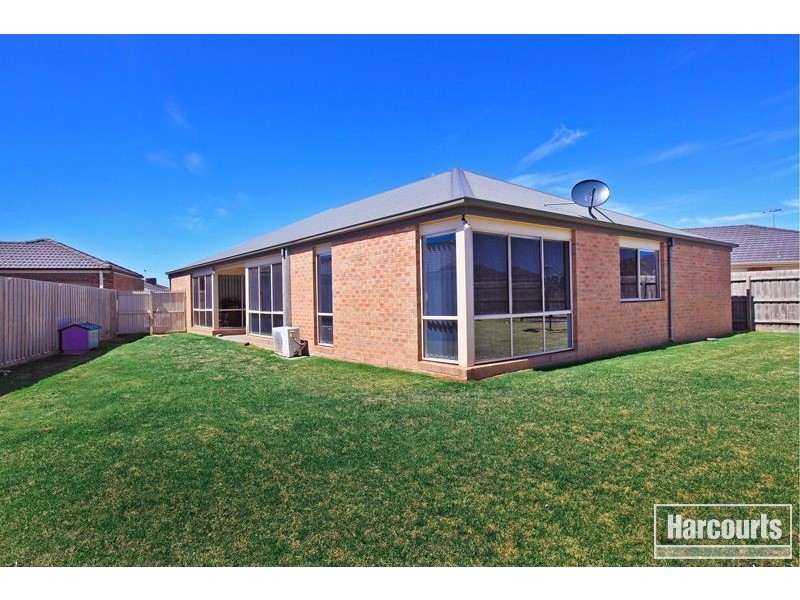 10 Camelia Way, Pakenham VIC 3810