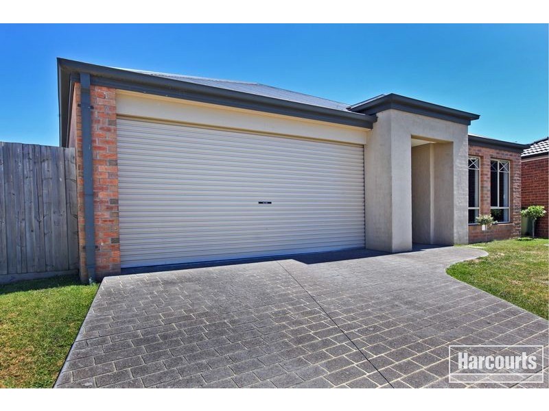 10 Camelia Way, Pakenham VIC 3810