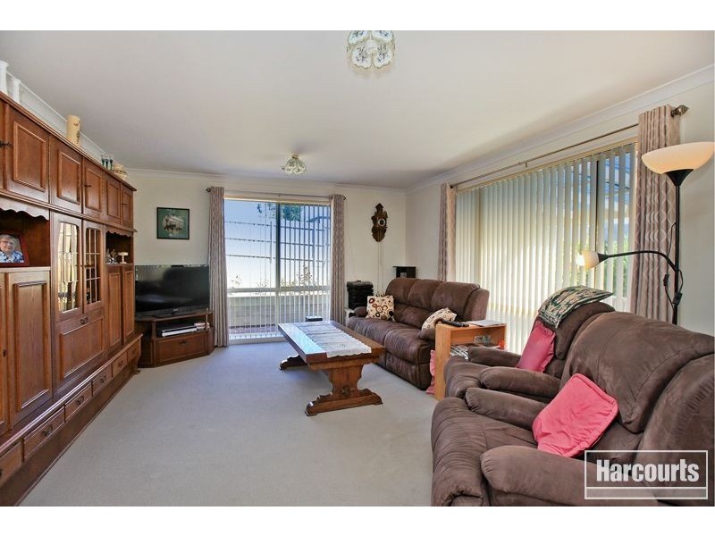 35 Tuscany Rise, Pakenham VIC 3810