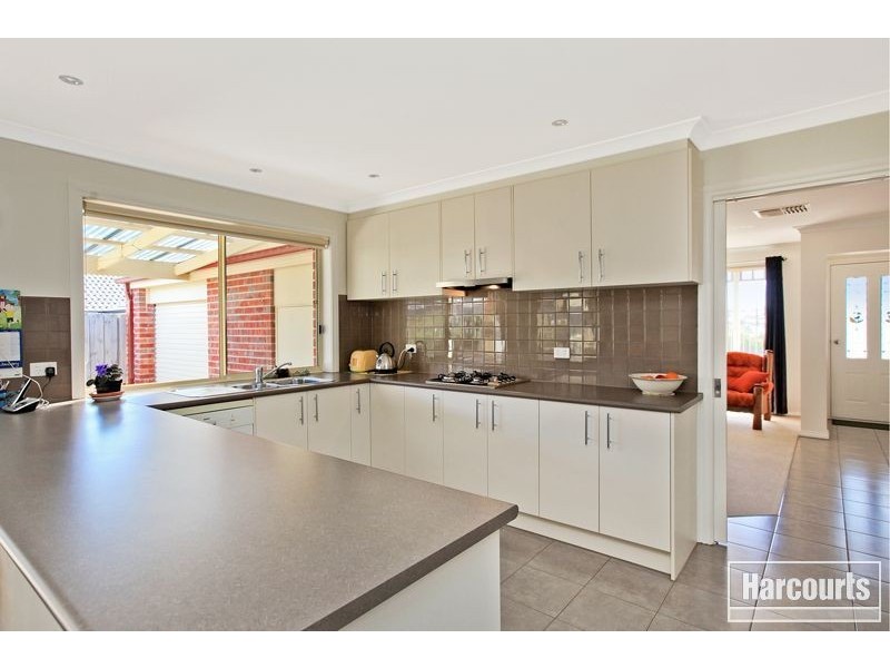 35 Tuscany Rise, Pakenham VIC 3810