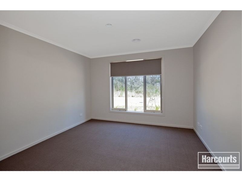 27 Stanhope Place, Pakenham VIC 3810