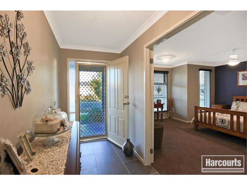 1 Ramona Way, Pakenham VIC 3810