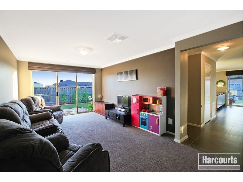 1 Ramona Way, Pakenham VIC 3810