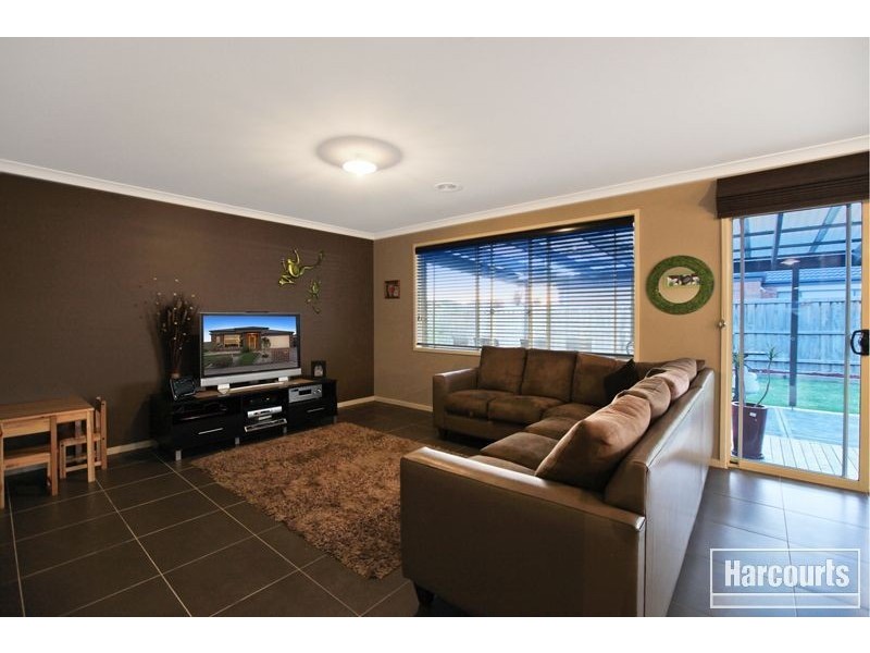 1 Ramona Way, Pakenham VIC 3810