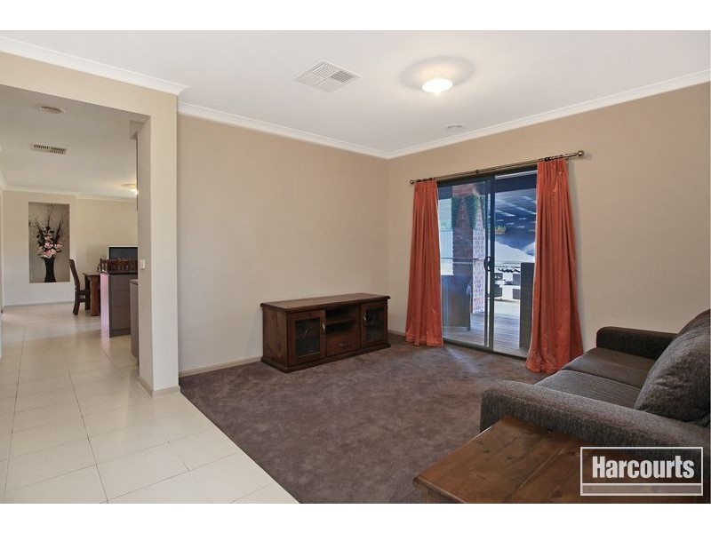 112 Windermere Boulevard, Pakenham VIC 3810