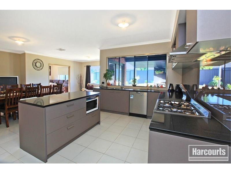 112 Windermere Boulevard, Pakenham VIC 3810