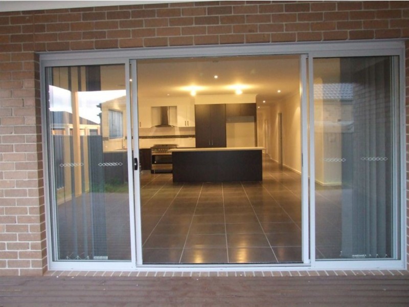 39 Everly Cct, Pakenham VIC 3810