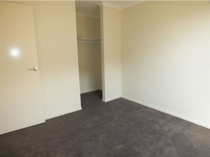 34 Warbler Street, Pakenham VIC 3810