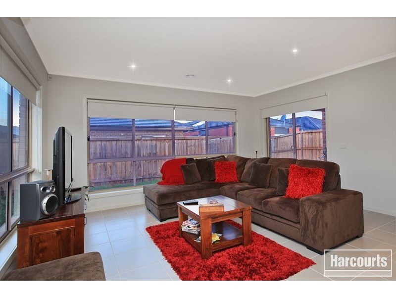 7 Verve Drive, Officer VIC 3809