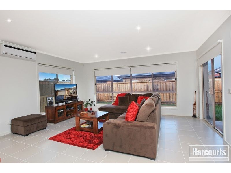 7 Verve Drive, Officer VIC 3809