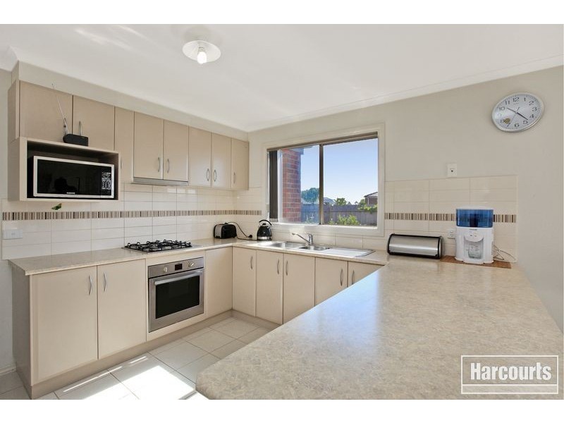 50 Sandalwood Drive, Pakenham VIC 3810