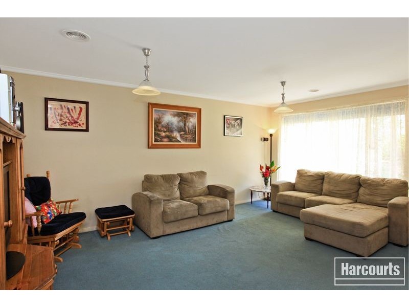 18 Jamie Court, Pakenham VIC 3810
