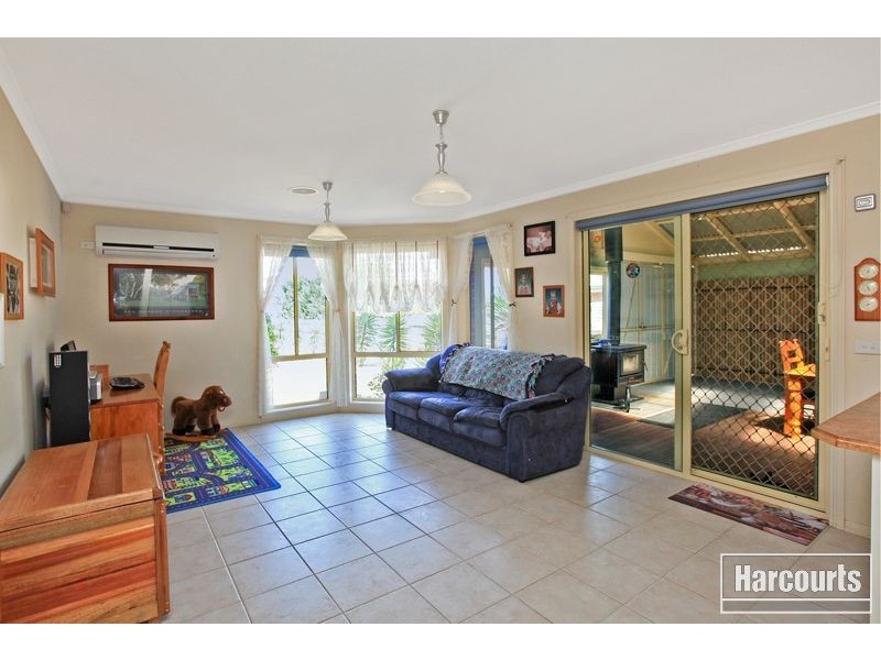 18 Jamie Court, Pakenham VIC 3810