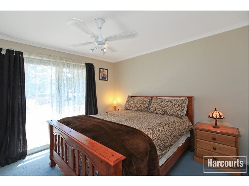 18 Jamie Court, Pakenham VIC 3810