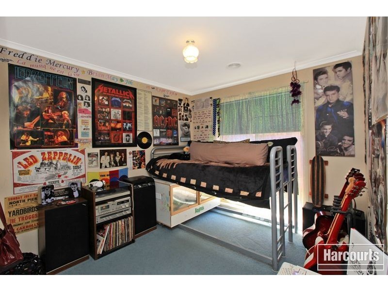 18 Jamie Court, Pakenham VIC 3810