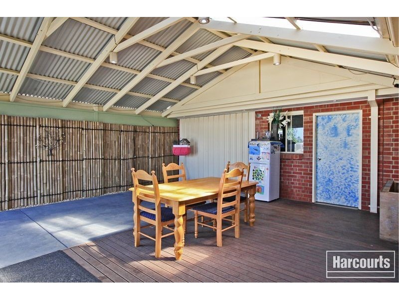 18 Jamie Court, Pakenham VIC 3810