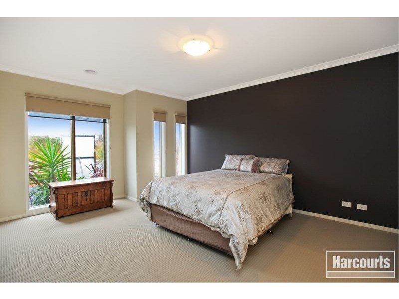 28 Darwin Way, Pakenham VIC 3810