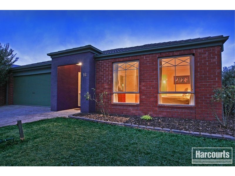 16 Bermer Court, Narre Warren South VIC 3805
