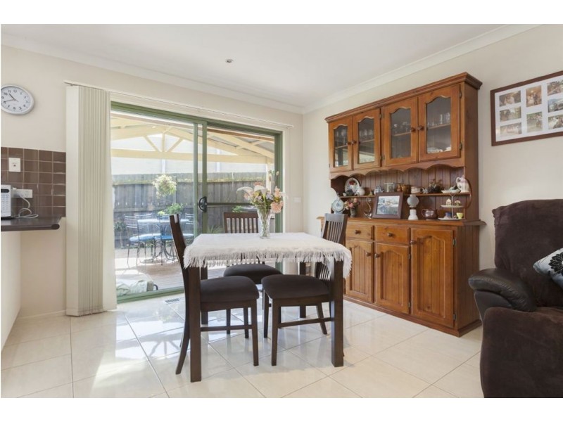 6/79 Strathavan Drive, Berwick VIC 3806