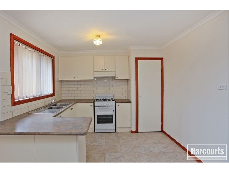 2 Rossi Close, Pakenham VIC 3810