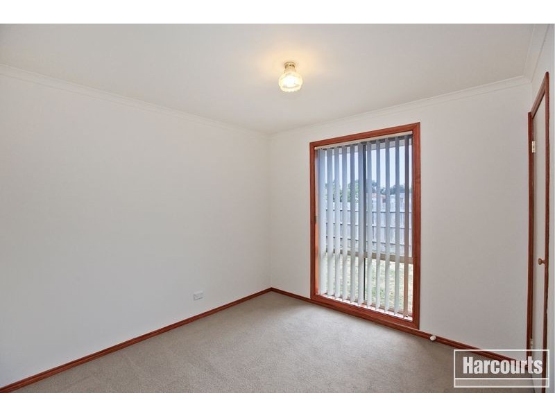 2 Rossi Close, Pakenham VIC 3810