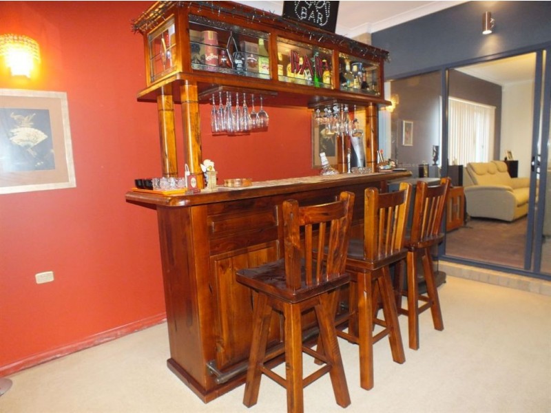 17 Teal Place, Pakenham VIC 3810