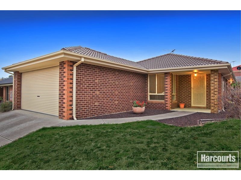 42 Manna Gum Drive, Pakenham VIC 3810