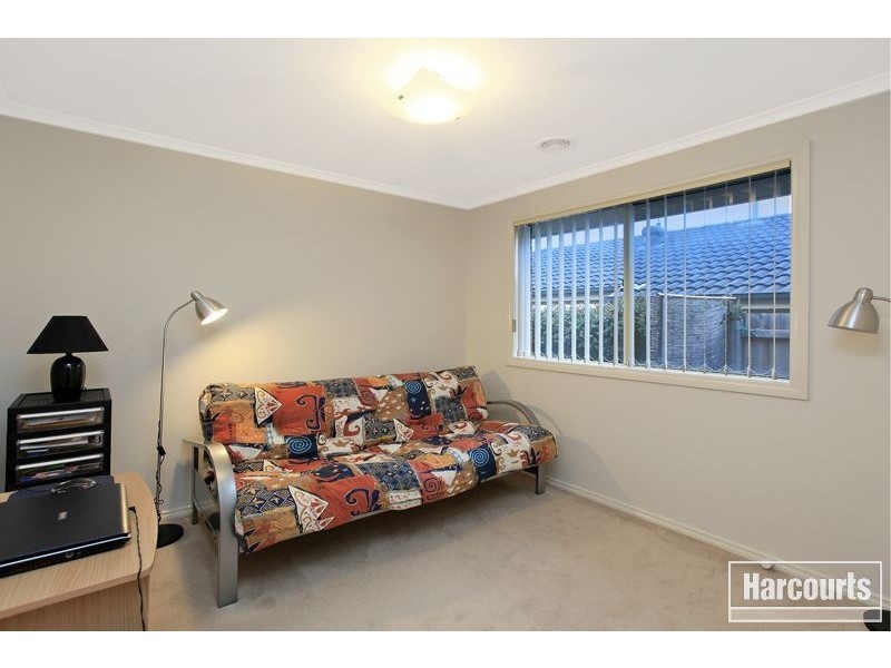 42 Manna Gum Drive, Pakenham VIC 3810