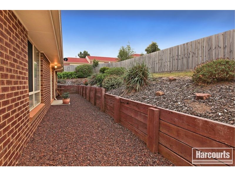 42 Manna Gum Drive, Pakenham VIC 3810