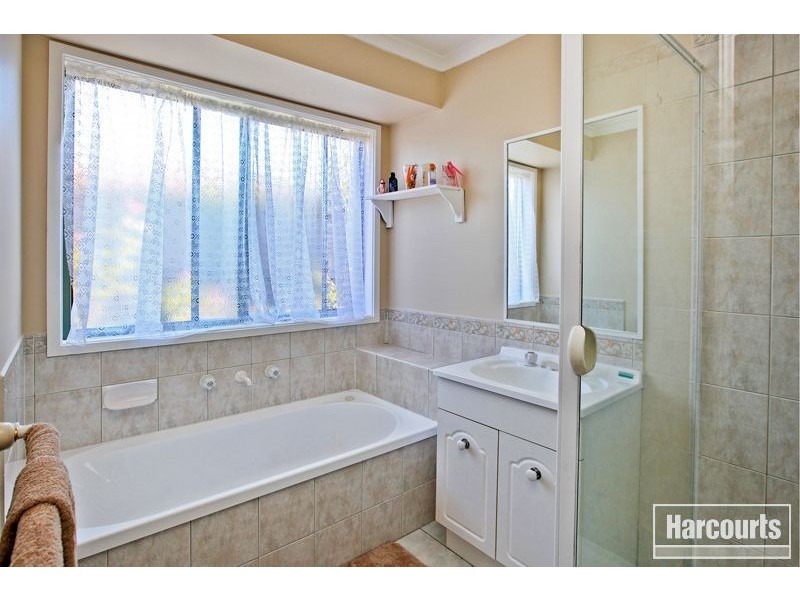 2 Benor Court, Pakenham VIC 3810