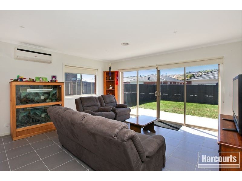 11 Maya Street, Pakenham VIC 3810