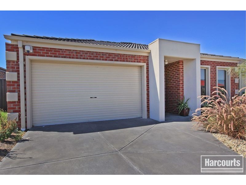 11 Maya Street, Pakenham VIC 3810
