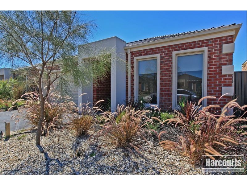 11 Maya Street, Pakenham VIC 3810