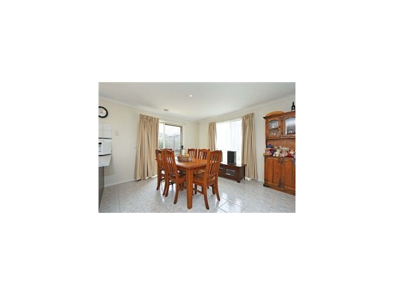 18 Mikasa Place, Pakenham VIC 3810