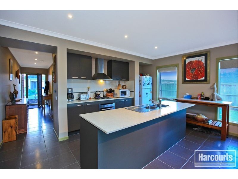 57 Gallery Way, Pakenham VIC 3810