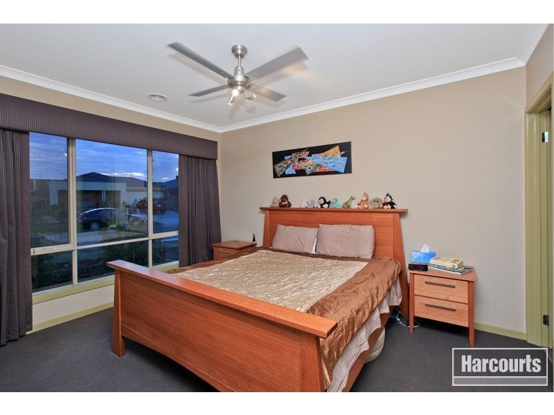 57 Gallery Way, Pakenham VIC 3810