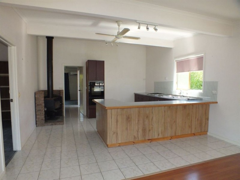 198 Toomuc Valley Road, Pakenham VIC 3810