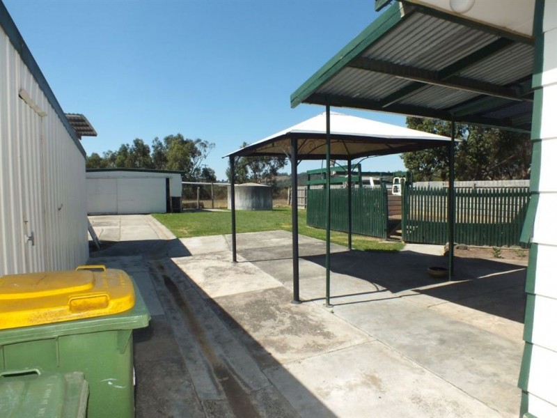 198 Toomuc Valley Road, Pakenham VIC 3810