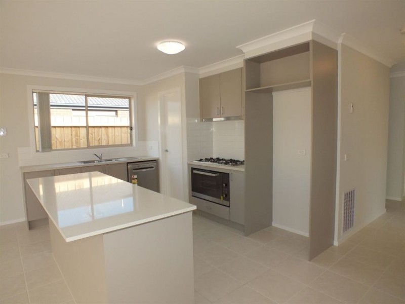 5 Weebill Way, Pakenham VIC 3810