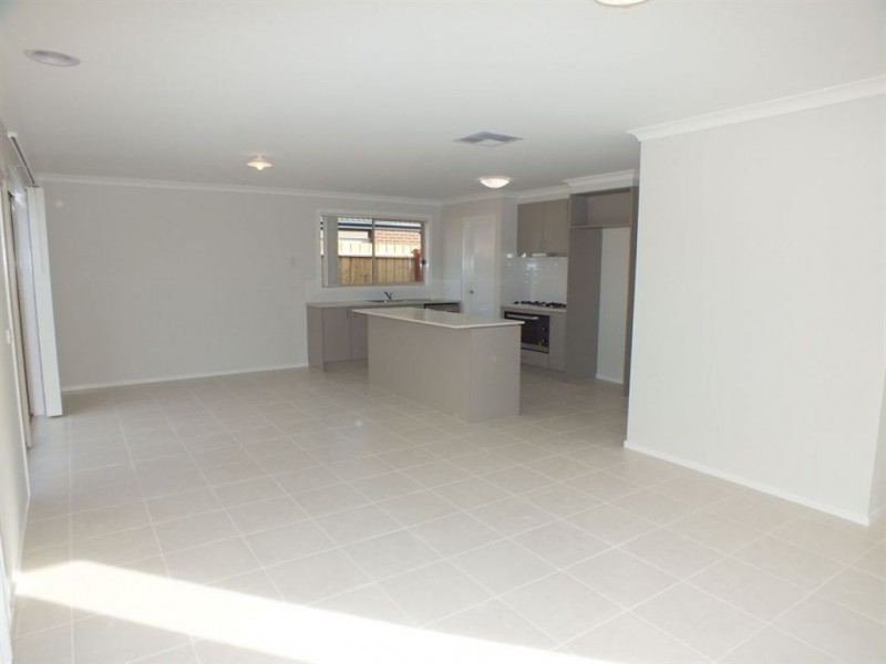 5 Weebill Way, Pakenham VIC 3810