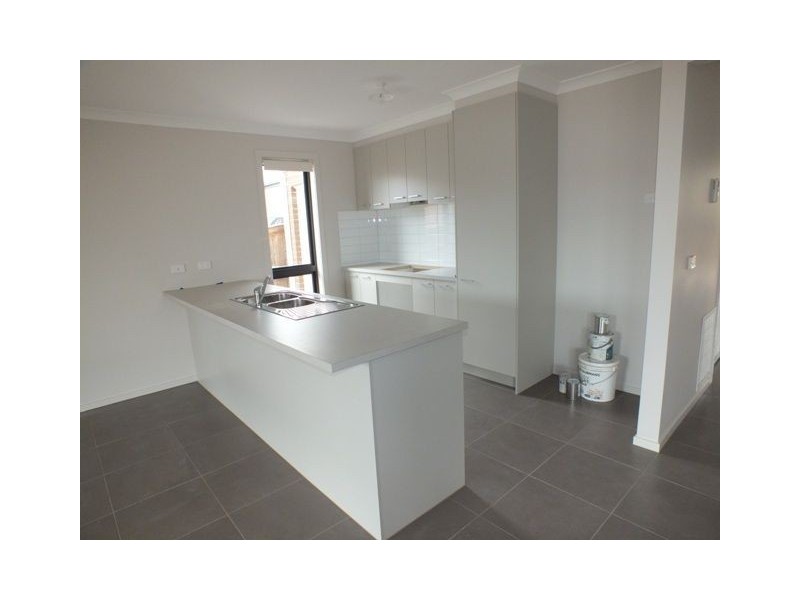 15 Herbert Street, Pakenham VIC 3810