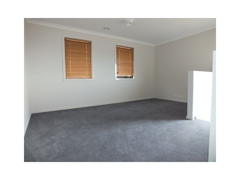 15 Herbert Street, Pakenham VIC 3810