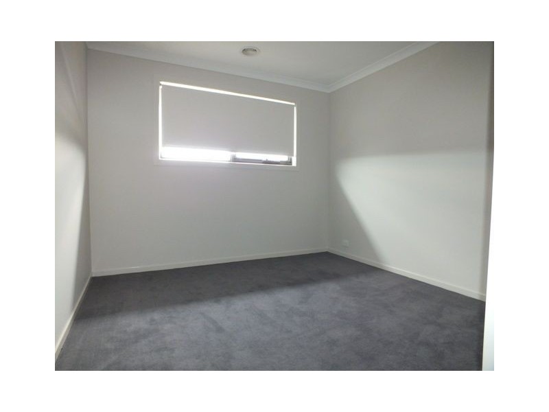 15 Herbert Street, Pakenham VIC 3810