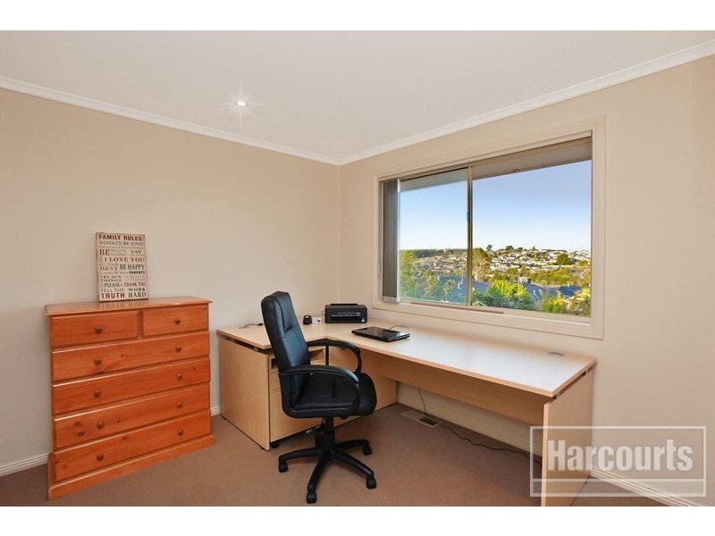 22 Tuscany Rise, Pakenham VIC 3810